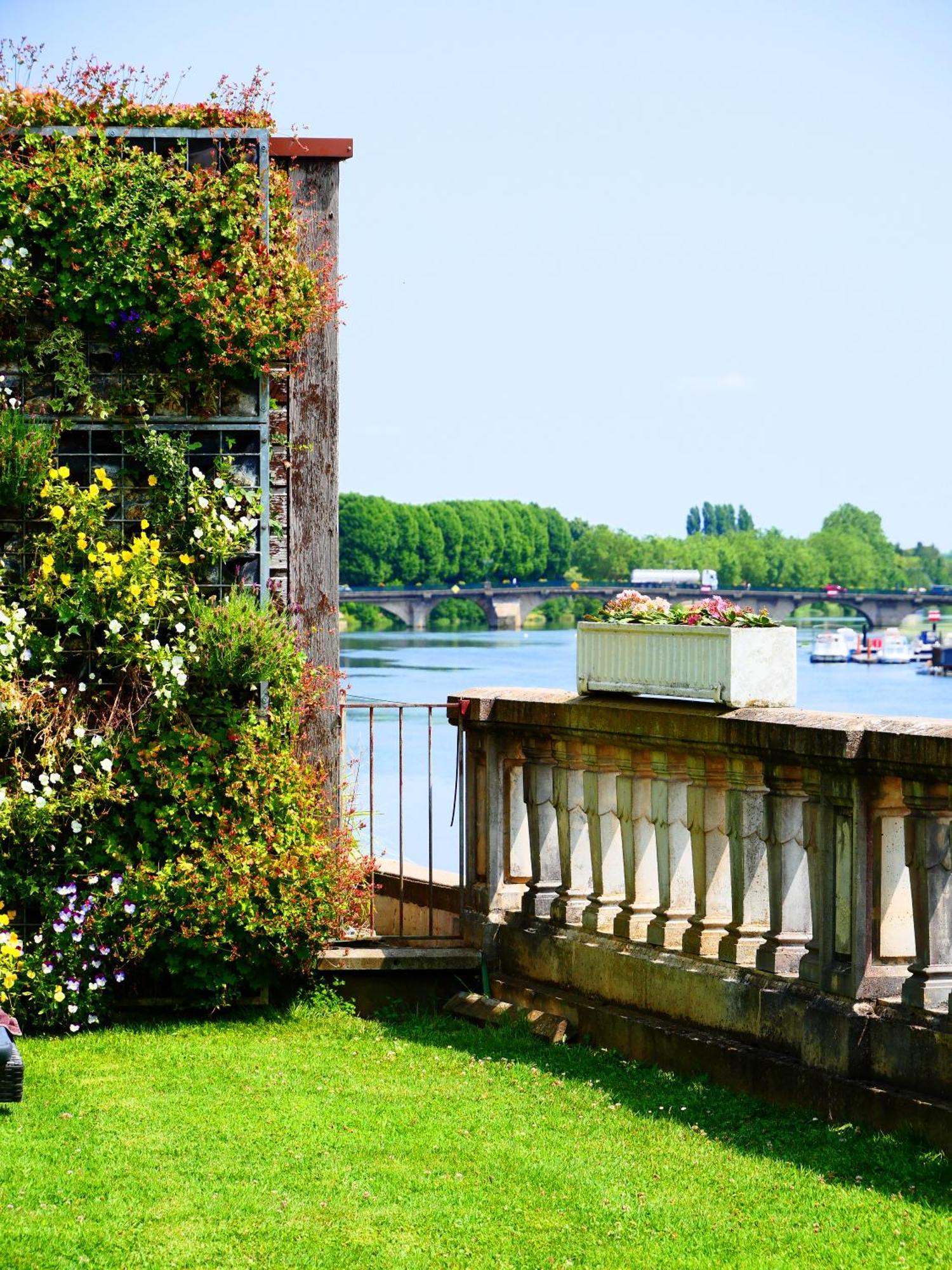 La Côte Saint Jacques Hotel Joigny Exterior foto